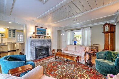 2 Daisy Dr, Riverside, RI 02915 - photo 7