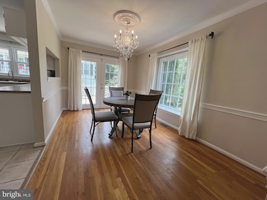 12807 Mill Brook Ct, Woodbridge, VA 22192 - photo 6