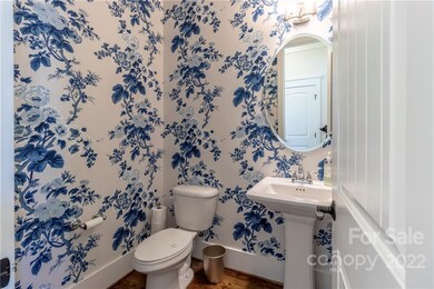 908 Millbrook Rd, Charlotte, NC 28211 - photo 6