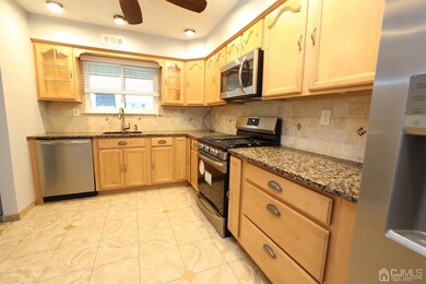 35 Front Ct, Old Bridge, NJ 08857 - photo 6