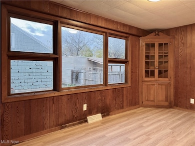 931 Smith Ave SW, Canton, OH 44706 - photo 6