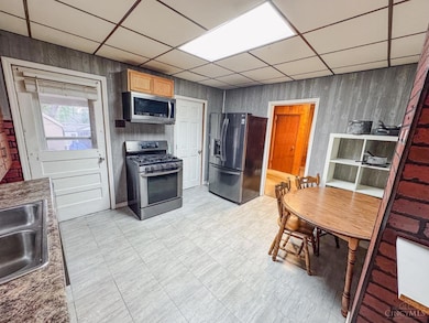 3815 Watterson Rd, Cincinnati, OH 45227 - photo 7