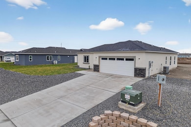 605 E Eureka Ave, Pasco, WA 99301 - photo 5