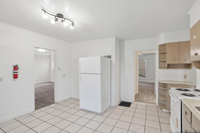 1109 E 2nd St, Muscatine, IA 52761 - photo 7