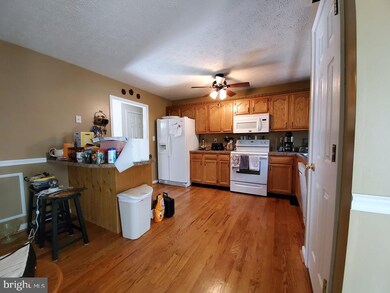 56 Elisha Ct, Bunker Hill, WV 25413 - photo 6