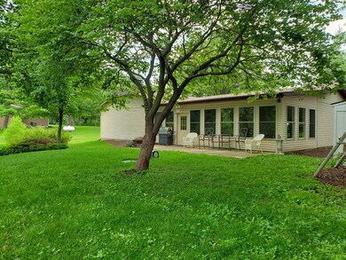 206 Lakewood Dr, Camargo, IL 61919 - photo 5