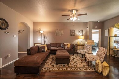 501 Coby Dr, Troy, TX 76579 - photo 3