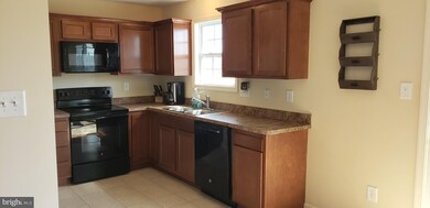 182 Thrasher Dr, Inwood, WV 25428 - photo 5