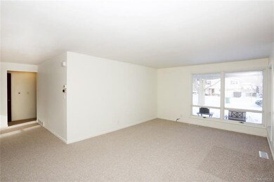 793 Deerfield Dr, North Tonawanda, NY 14120 - photo 3