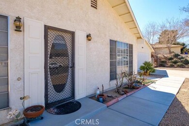 14265 Apple Creek Dr, Victorville, CA 92395 - photo 2