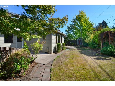 1441 Luella St, Eugene, OR 97401 - photo 6