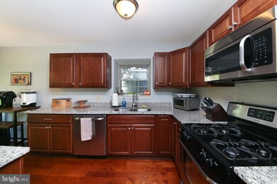 742 Willopenn Dr, Southampton, PA 18966 - photo 7