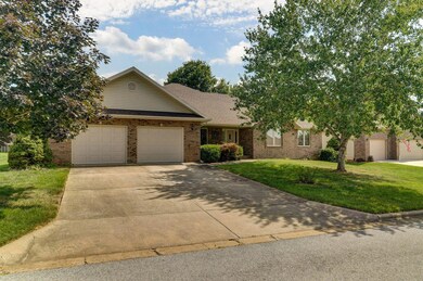 1604 E Bingham-3