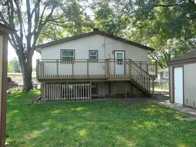 612 Santa fe Ave, Carpentersville, IL 60110 - photo 2