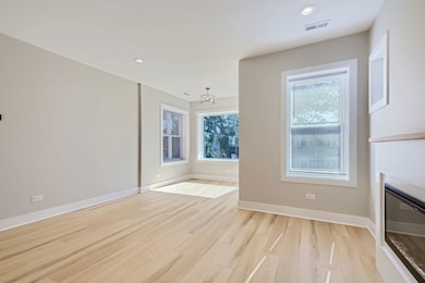 4908 N Rockwell St unit 2, Chicago, IL 60625 - photo 5