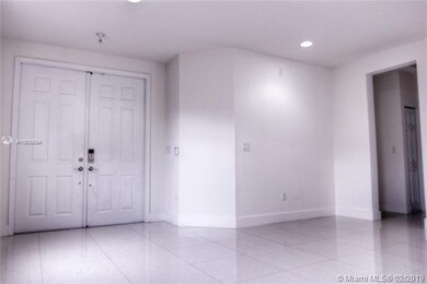 10403 NW 70th Ln, Doral, FL 33178 - photo 6