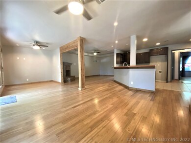 1130 S Hummingbird Cir, Skiatook, OK 74070 - photo 7