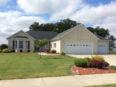 402 E Andrews St, Monroe, IN 46772 - photo 2