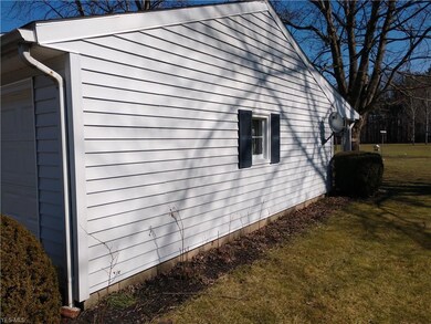 236 S Elm St, Jefferson, OH 44047 - photo 4