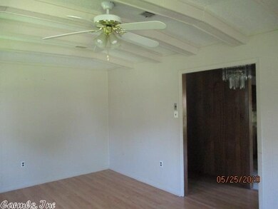 1208 N Porter St, Stuttgart, AR 72160 - photo 4