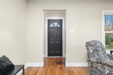 574 Butternut St, Middletown, CT 06457 - photo 5