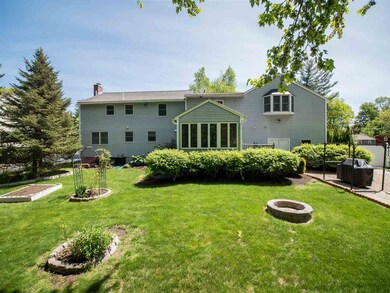 26 Hyacinth Dr, Nashua, NH 03062 - photo 4