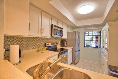 360 Three Lakes Ln unit G, Venice, FL 34285 - photo 6