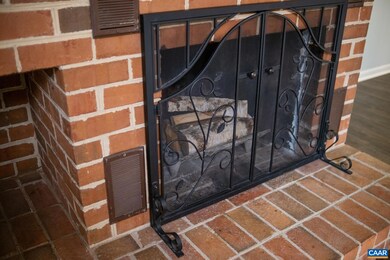 111 Turtle Creek Rd unit 2, Charlottesville, VA 22901 - photo 5