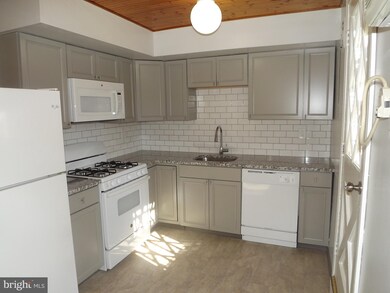 11909 Waldemire Dr unit A, Philadelphia, PA 19154 - photo 3