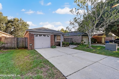 650 Americas Cup Cir S, Atlantic Beach, FL 32233 - photo 4