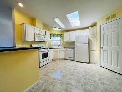 2008 Simmons Rd, Middleboro, MA 02346 - photo 7