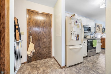2440 15th St S unit B14, Fargo, ND 58103 - photo 4