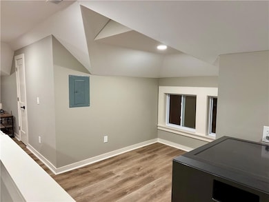 3704 Baltimore Ave unit 3, Kansas City, MO 64111 - photo 4