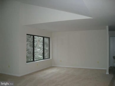 6350 Red Cedar Place unit 407, Baltimore, MD 21209 - photo 5