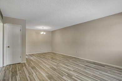4-Living Room Dining Room