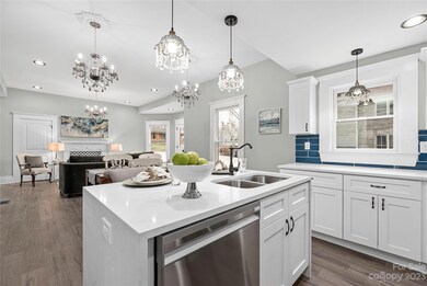 623 S Mulberry St, Statesville, NC 28677 - photo 5