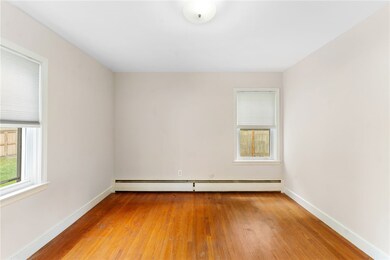 692 Hope St unit 1, Bristol, RI 02809 - photo 5