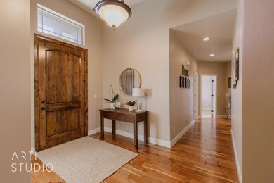 2586 Franklin Dr-C Barr-24