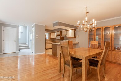 24 Walden Ln, Pittsfield, MA 01201 - photo 6
