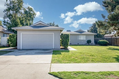 4852 E Gettysburg Ave, Fresno, CA 93726 - photo 3