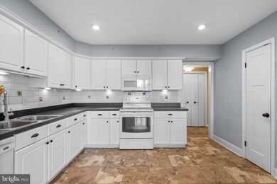 10065 Windstream Dr unit UT1, Columbia, MD 21044 - photo 5