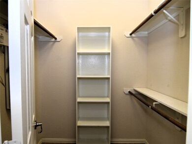 6107 Carnaby Ln, Rosenberg, TX 77471 - photo 7