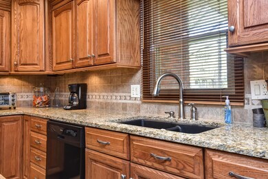 695 N Gregg Road-14