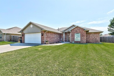 2407 Whispering Pine Blvd, Shawnee, OK 74804 - photo 5