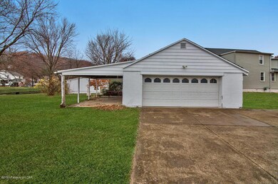 578 W 8th St, Wyoming, PA 18644 - photo 4