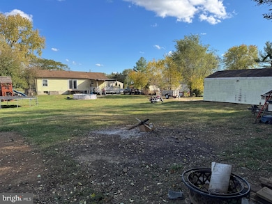 382 Fegan Rd, Bunker Hill, WV 25413 - photo 5