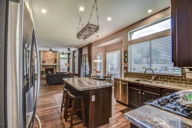 KITCHEN 1