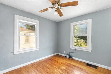 10-1648-Cass-St-WindowStill-Real-Estate-