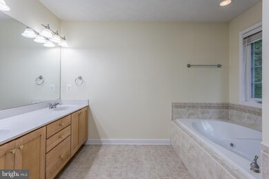 750 Dellinger Dr, Strasburg, VA 22657 - photo 6