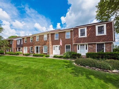 669 Simbury St, Columbus, OH 43228 - photo 3